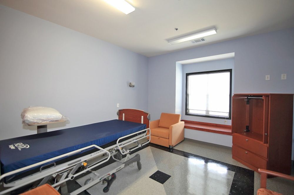 Healthcare/Senior Housing Facility | 8,878 SF: 22 Madras Pkwy, Newnan, GA 30263